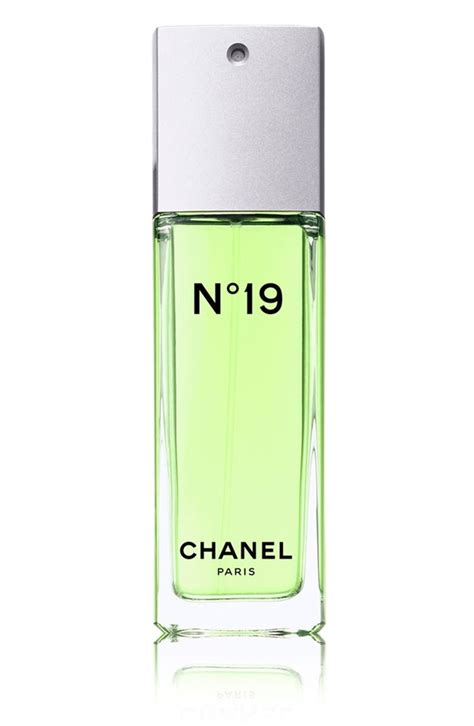 eau de toilette 19 chanel|is Chanel no 19 discontinued.